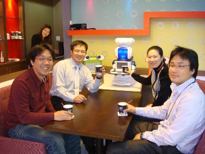 Robo Cafe - кто нас будет обслуживать в будущем?
